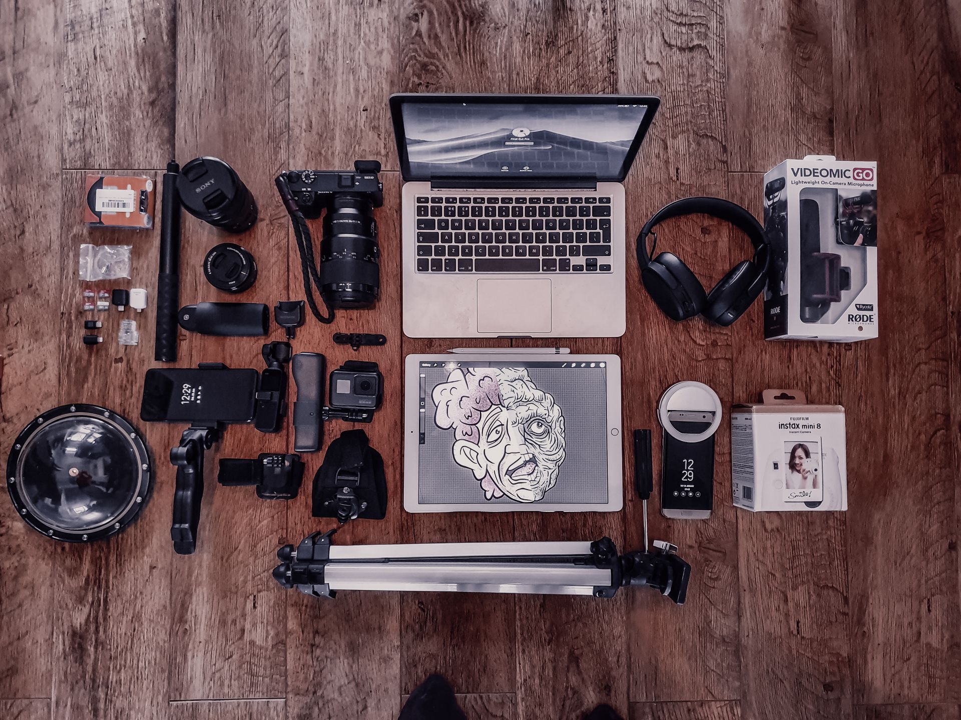 Best Vlogging Equipment for Beginners in 2026