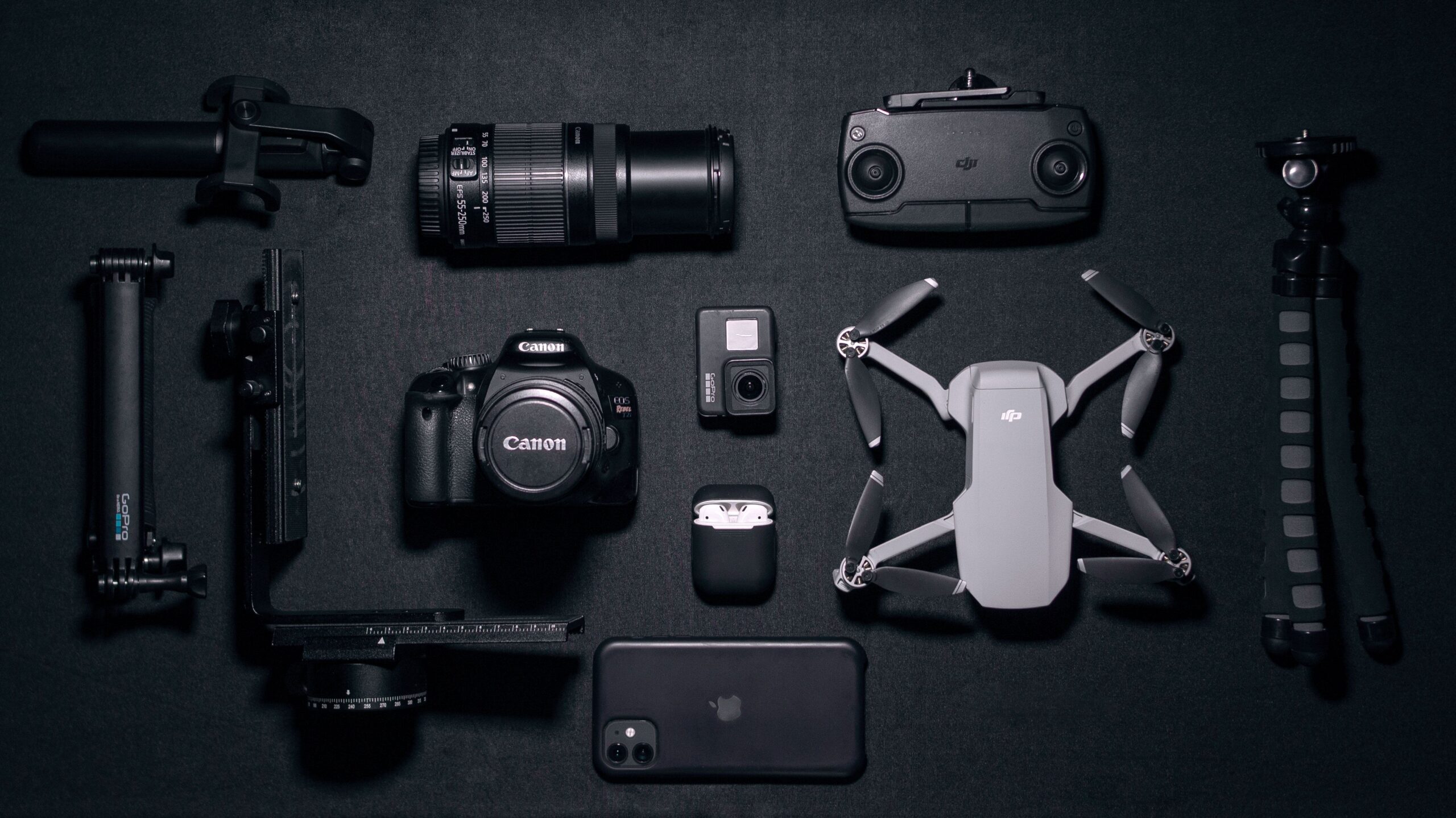 Professional Vlogging Setup in 2026: Complete Guide